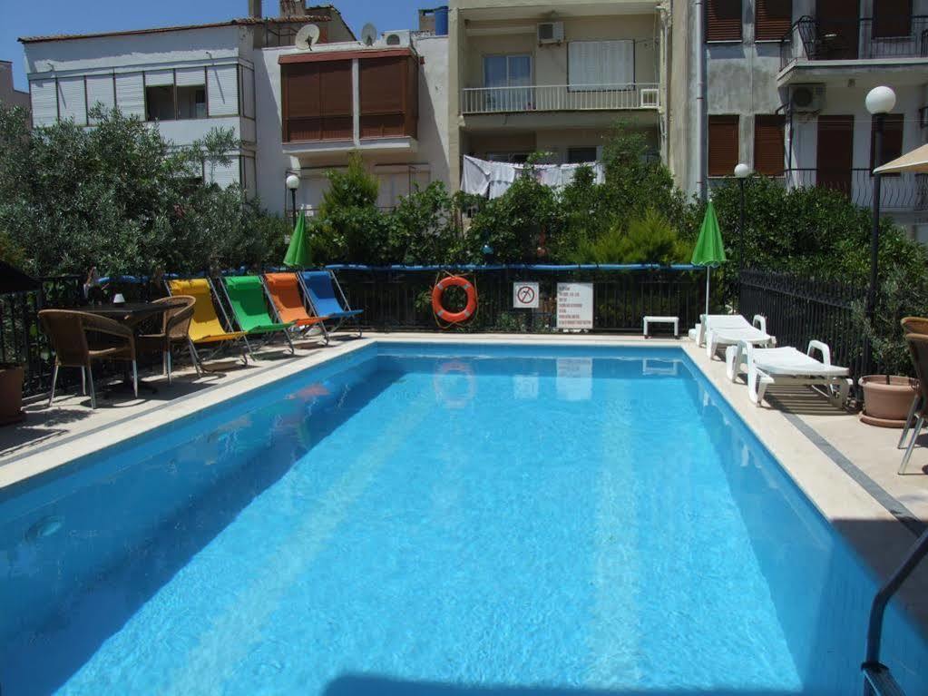 Amphora Hotel Foca Kültér fotó
