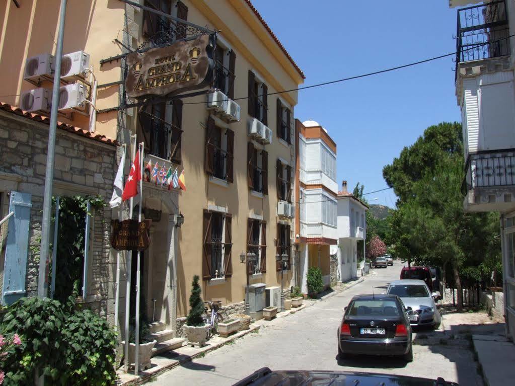 Amphora Hotel Foca Kültér fotó
