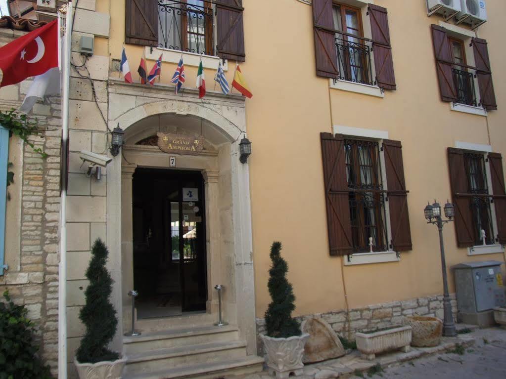 Amphora Hotel Foca Kültér fotó